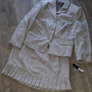 Giorgio Sant Angelo Skirt Suit lined, New with Tags